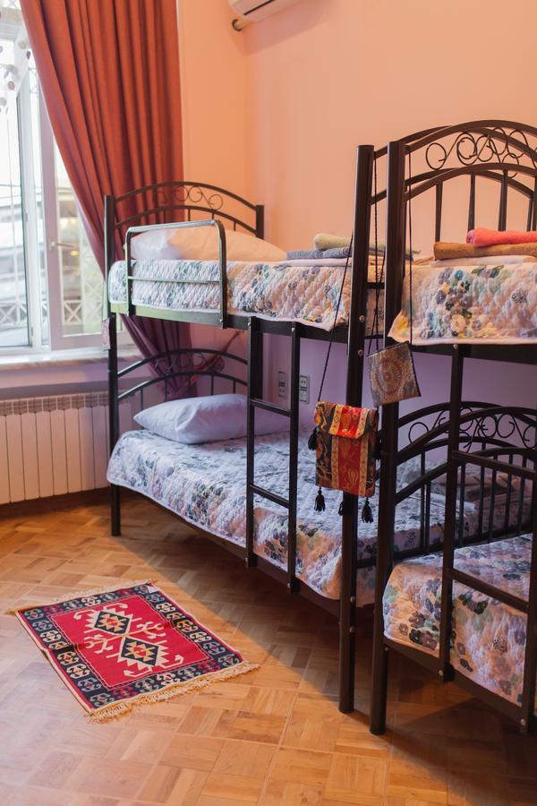 Land Of Fire Hostel باكو المظهر الخارجي الصورة