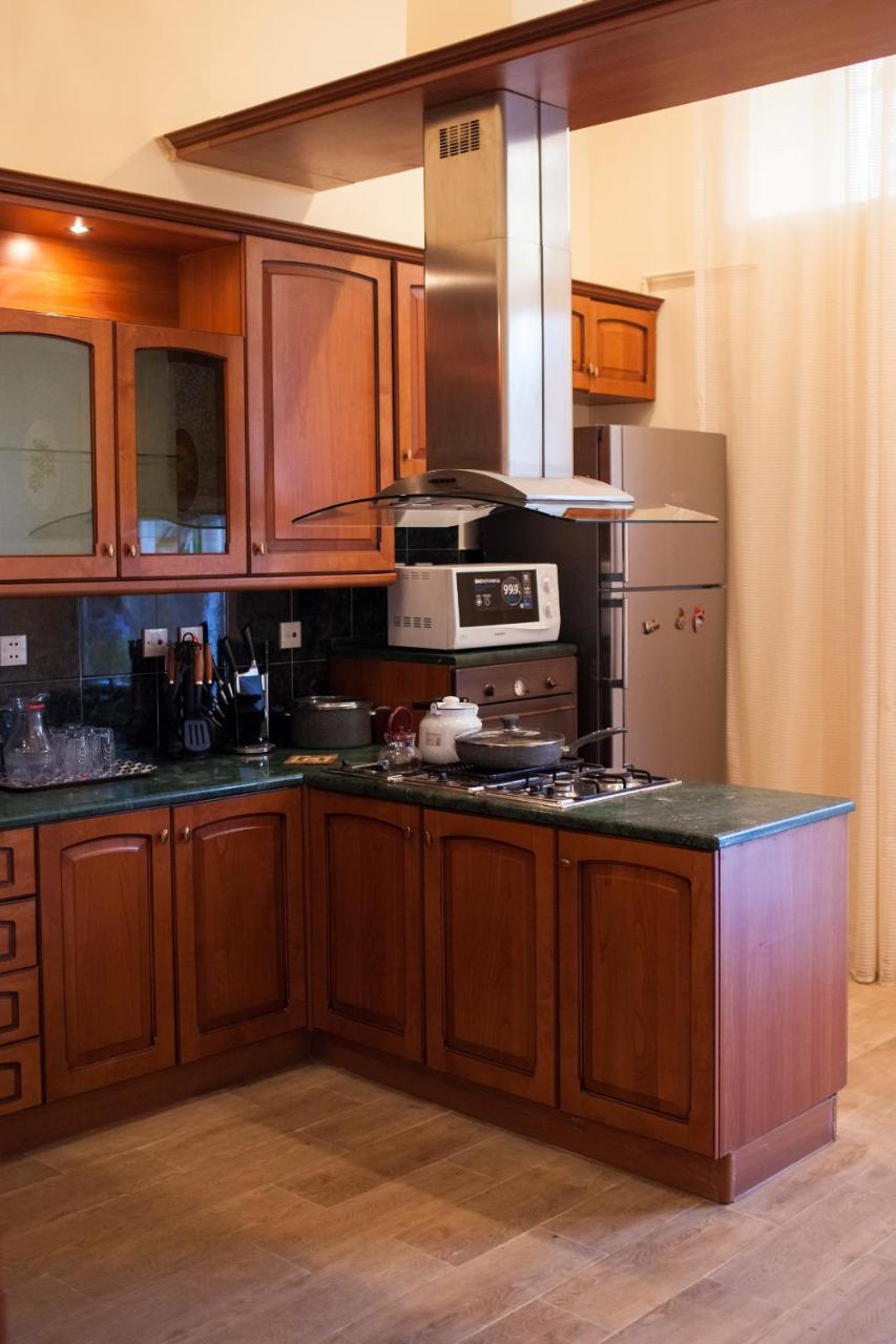 Land Of Fire Hostel باكو المظهر الخارجي الصورة